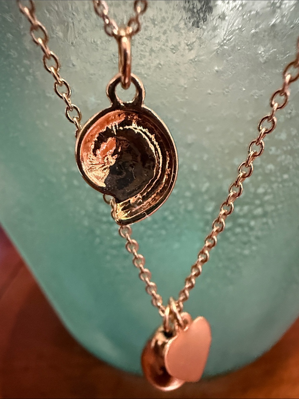 Gold Plated Layered Seashells and Heart Pendant Necklace Set from Anthropologie🔥 - Picture 5 of 16
